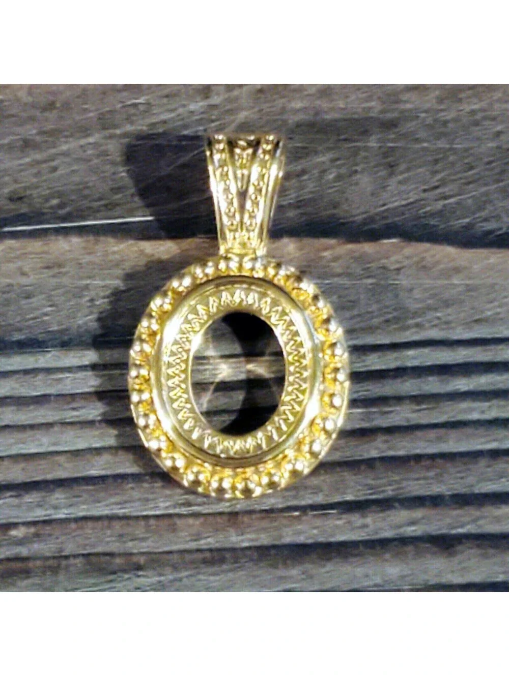 Gold 14K Plated Brass Fancy Dotted 12x10mm Oval Cabochon Pendant Setting
